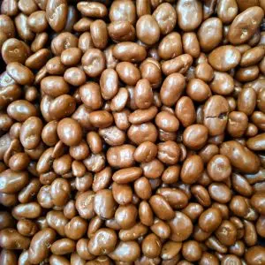 Chocolate Raisins - Juicy raisins covered in a milk chocolate flavour coating
