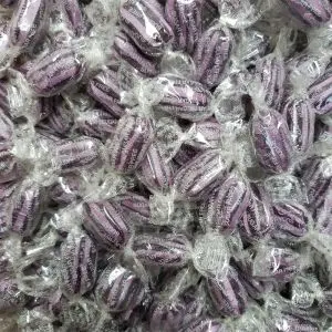 Pick and Mix Sweets - A 100g bag of sugar free blackcurrant and liquorice sweets