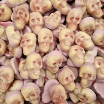 jelly skulls - retro jelly sweets in the shape of skulls, perfect for Halloween!
