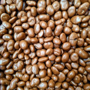 Chocolate Raisins - Juicy raisins covered in a milk chocolate flavour coating