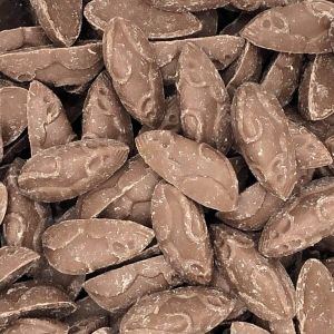 A 150g bag of chocolate mice, milk chocolate flavour candy pieces in the shape of mice! Popular retro sweets!