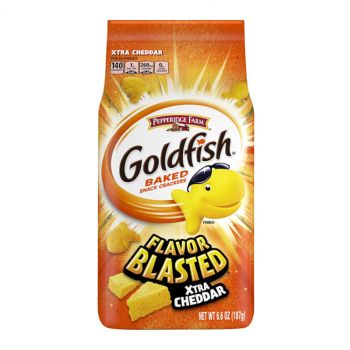 American Sweets - Goldfish crackers in a cheesy  xtra cheddar flavour!