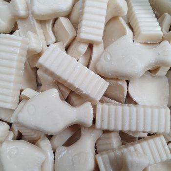 Fish and Chips - Retro creamy white chocolate flavour candy pieces shaped like fish and chips