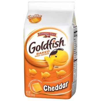 American Sweets - Goldfish crackers in a cheesy cheddar flavour!