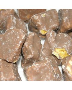 Crunchy cinder toffee, honeycomb pieces covered in a milk chocolate flavour coating