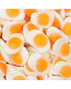 A 120g bag of fried eggs, retro gummy sweets shaped like eggs!